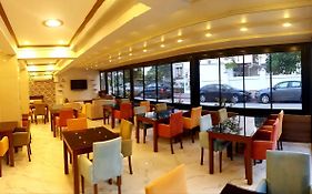 Lavin Garden Hotel